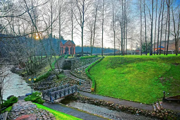 imageye___-_imgi_108_small-pond-with-bridge-belmontas-pavilniai-regional-park-vilnius-lithuania_250132-23159.webp